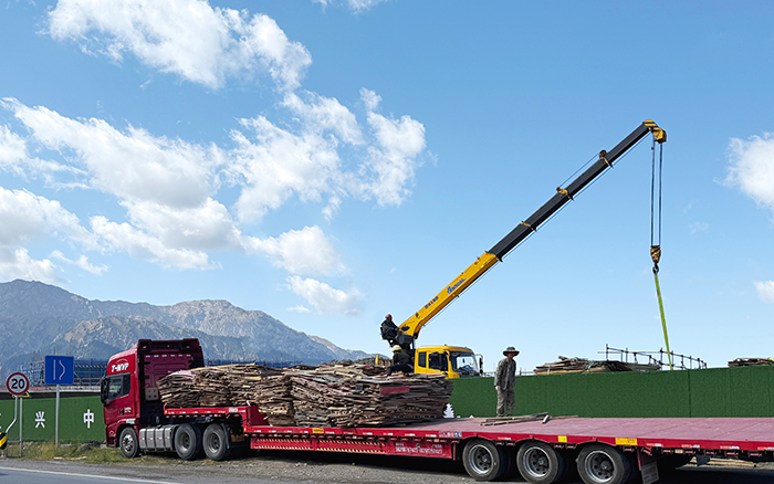 K8凯发 “钢铁力士” 亮剑西北，硬核吊装火力全开