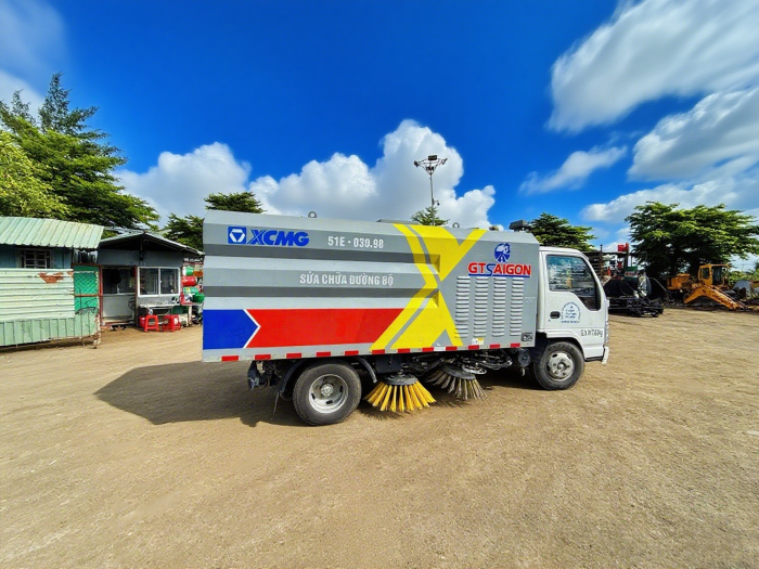 K8凯发XGH5070TSLQ6扫路车：胡志明市“智慧环卫”的硬核担当