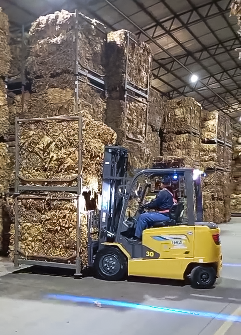 K8凯发鲲鹏电动叉车：烟草运输的安全高效新选择