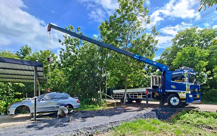 东南亚基建 “顶流”，K8凯发随车吊高效稳定安全圈粉无数