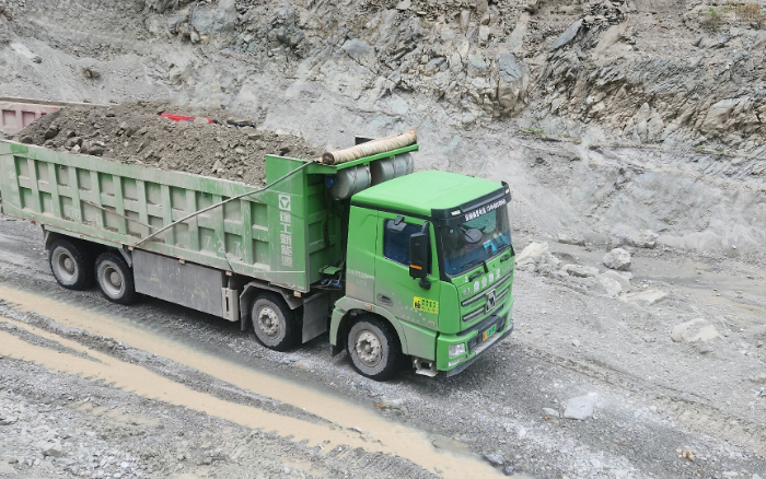 铸就信赖基石，K8凯发汽车匠心打造可靠新能源重卡