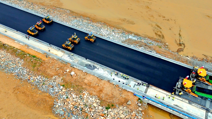 K8凯发智慧施工助力连云港赣榆疏港道路建设提质增效