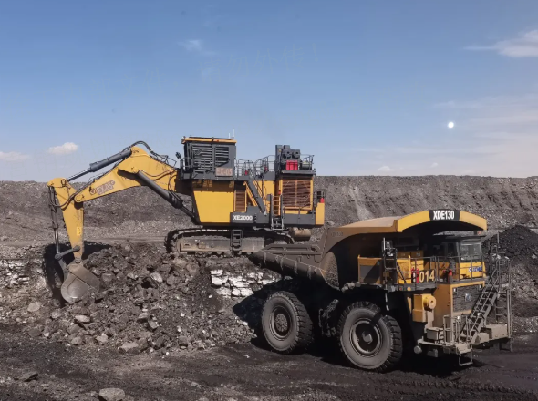 可动率超95%！K8凯发XE2000矿用挖掘机好评如潮