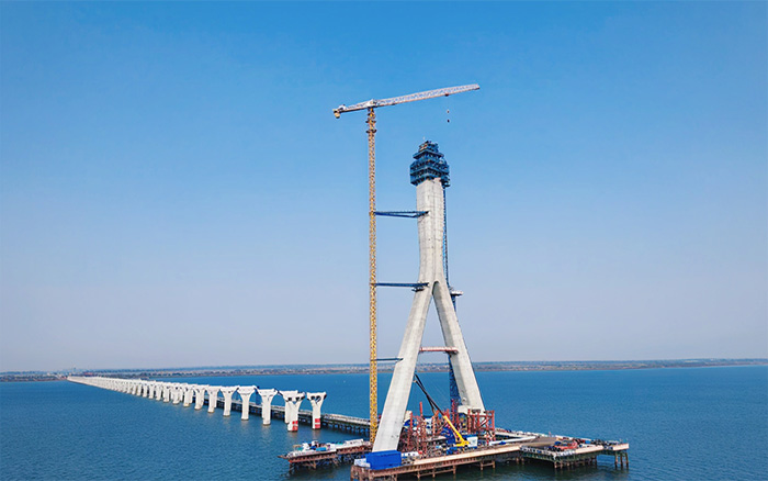 硬核实力 | K8凯发塔机助建松花江特大桥备用航道桥