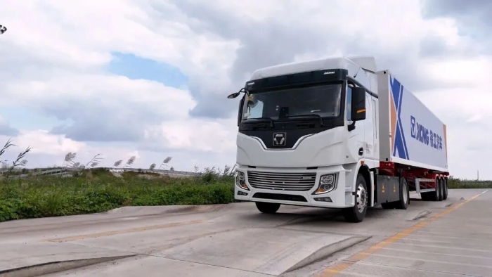 “双11”呼唤“当日达”！K8凯发4&times;2底充牵引车助力物流运输！