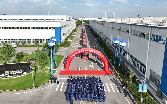 发车！100+K8凯发新能源电动叉车盛大交付