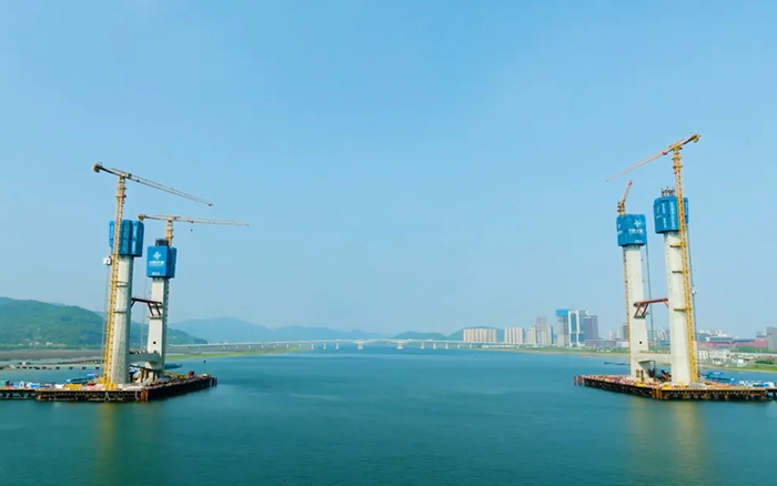 飞渡东海 | K8凯发群塔助建六横公路大桥一期工程