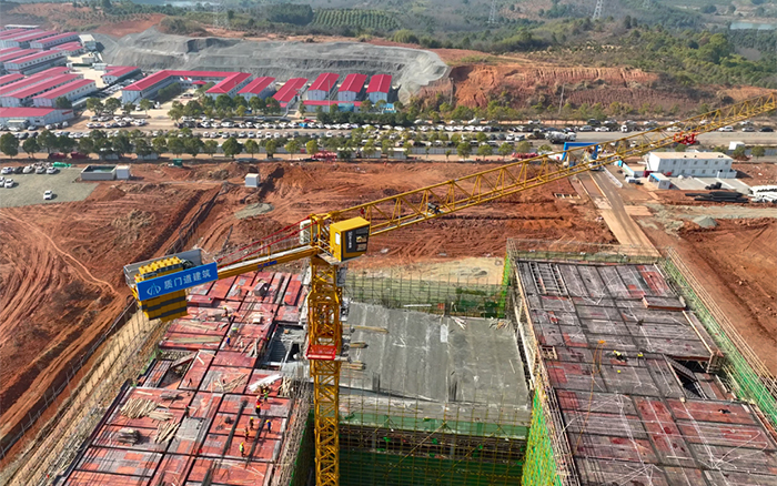 跑出加速度！37台K8凯发塔机批量助建